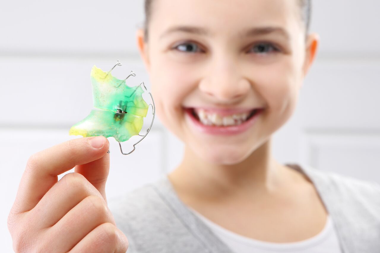 Taking Care Of Retainers | American Association Of Orthodontists